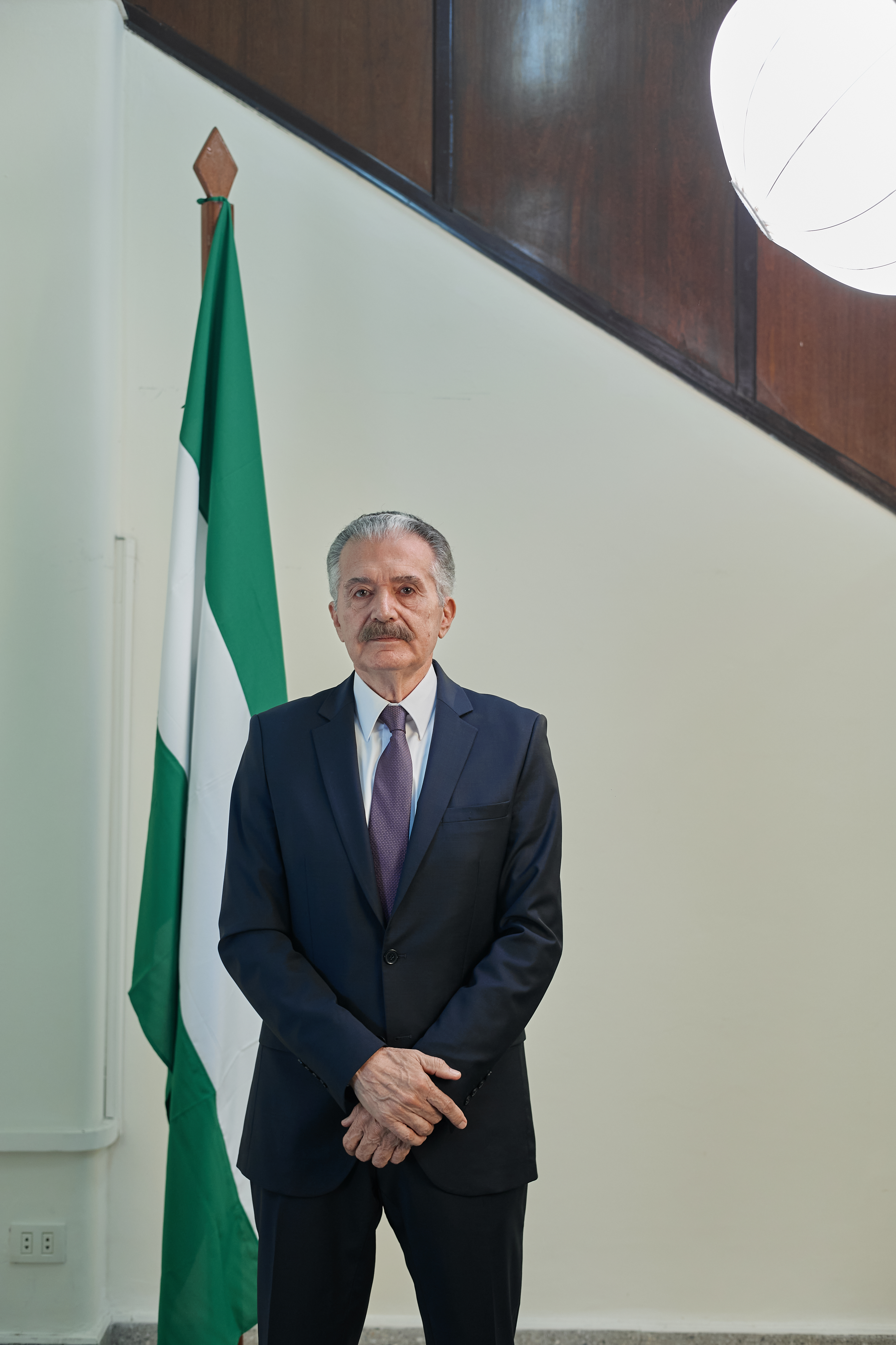 Dr. Germán Antelo Vaca