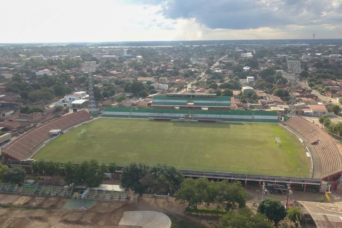 Estadio Gilberto Parada